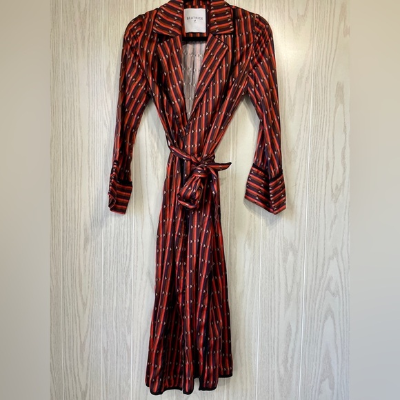 Beatrice .B  Italia designer stunning dress or wear as a overcoat size XS NWT - Picture 1 of 7